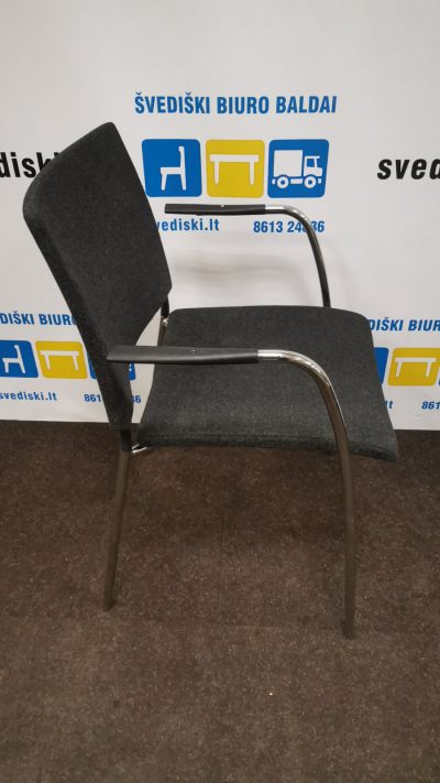 Tamsiai Pilka Lankytojo Kėdė Su Chromo Rėmu, Švedija