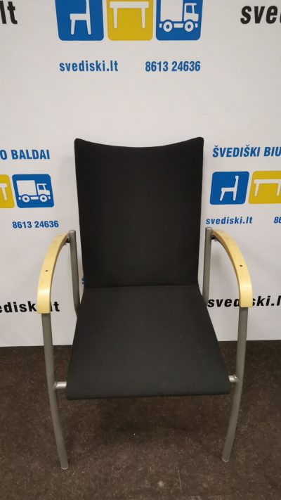 Švediški.lt EFG Juoda Lankytojo Kėdė Su Beržo Porankiais, Švedija