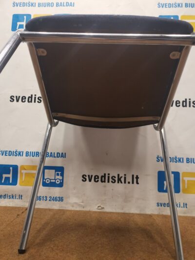 Mėlyna Lankytojo Kėdė Su Chromuotu Rėmu Ir Buko Porankiais, Švedija