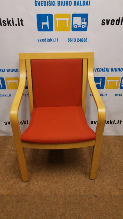 svediski.lt Raudona Lankytojo Kėdė Su Buko Rėmu, Švedija