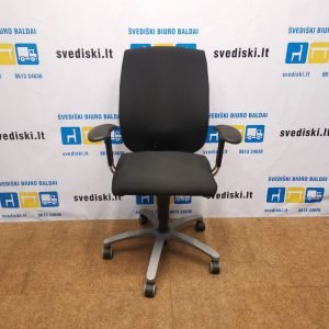 TCC Juoda Biuro Kėdė Su Porankiais, Švedija