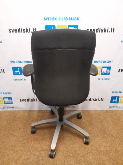 TCC Juoda Biuro Kėdė Su Porankiais, Švedija