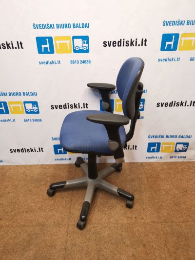RH Logic Mėlyna Biuro Kėdė Su 3D Porankiais, Švedija