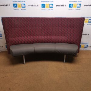 Tamsiai Pilka Sofa Su Aukšta Nugaros Atrama, Švedija