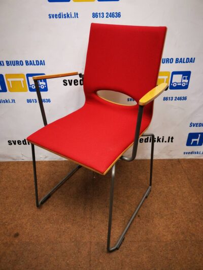 Isku Minus Raudona Lankytojo kėdė Su Buko Porankiais, Švedija