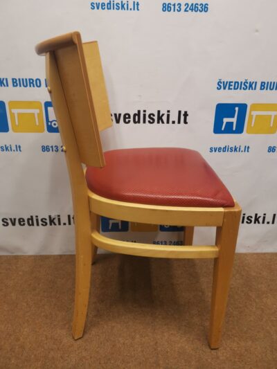 Offecct Beržo Lankytojo Kėdė Su Raudona Perforuota Oda, Švedija