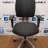 Drabert By Samas Juoda Ergonomiška Biuro Kėdė Su Siaurais 3D Porankiais, Švedija