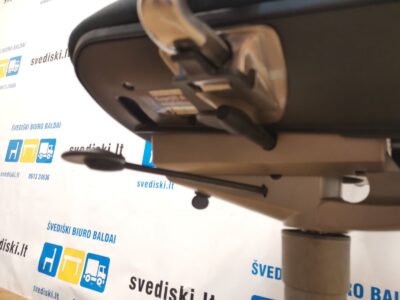 Drabert By Samas Juoda Ergonomiška Biuro Kėdė Su Siaurais 3D Porankiais, Švedija