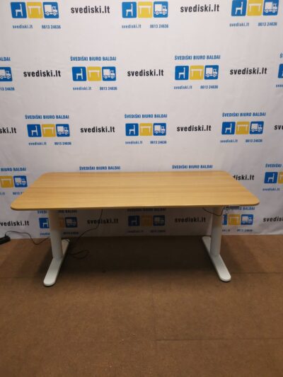 Ikea Bekant Elektra Reguliuojamas Stalas Su Ąžuolo Stalviršiu 160x80cm, Švedija