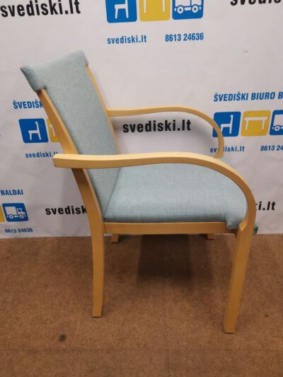 Garsnas Ąžuolo Kėdė Su Elektrinės Spalvos Audiniu, Švedija