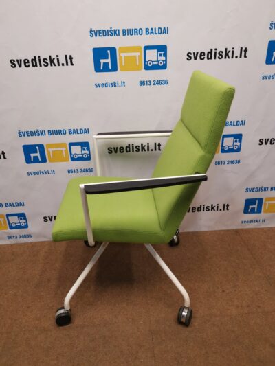 Martela Salotinės Spalvos Kėdė Su Porankiais Ir Ratukais, Švedija