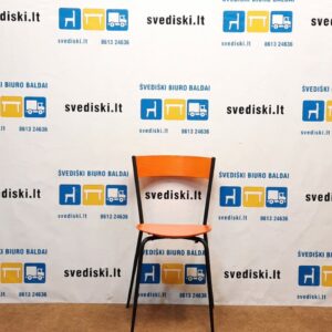 Fora Form Oranžinė Kėdė Su Juodu Rėmu, Švedija