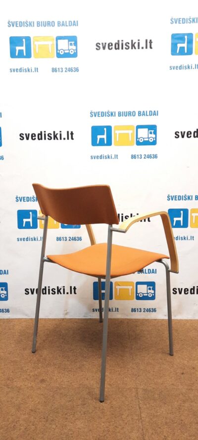 Lammhults Oranžinės Spalvos Kėdė Su Porankiais, Švedija