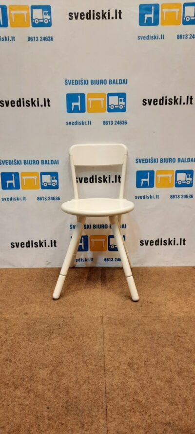 Balta Medinė Lankytojo Kėdė, Švedija