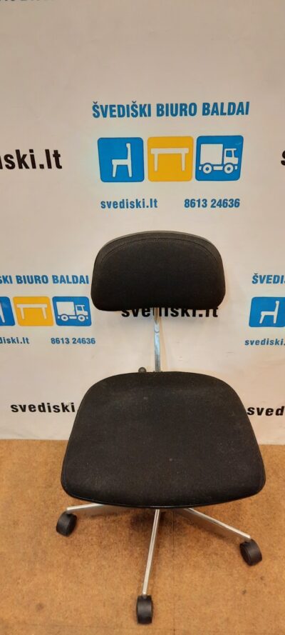 Engelbrechts Kevi Juoda Biuro Kėdė, Švedija