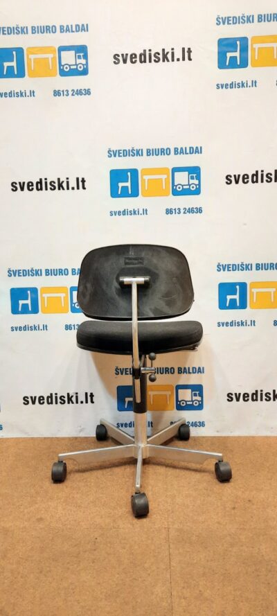 Engelbrechts Kevi Juoda Biuro Kėdė, Švedija