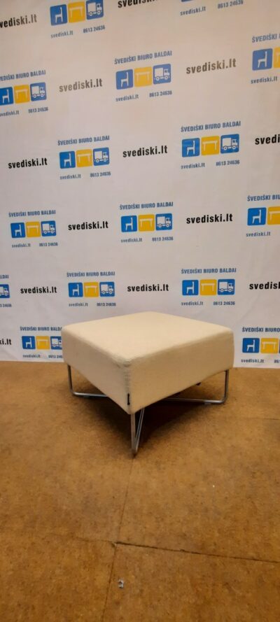 Swedese Fotelis Ir Pufas Kuriuos Galima Fiksuoti Tarpusavyje, Švedija