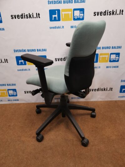 Žalsva Biuro Kėdė Su Reguliuojamais Porankiais, Švedija