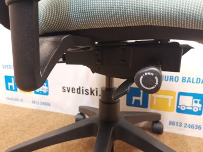 Žalsva Biuro Kėdė Su Reguliuojamais Porankiais, Švedija