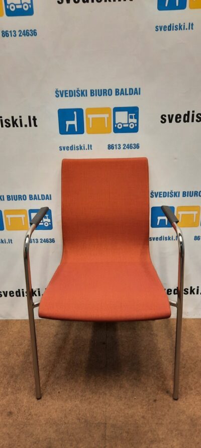 Oranžinė Kėdė Su Chromuotu Rėmu Ir Porankiais, Švedija