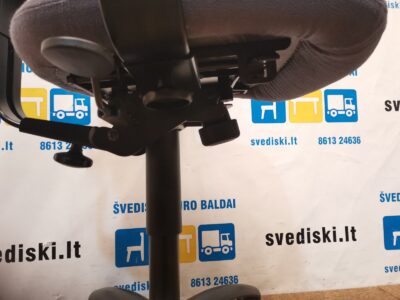 Savo Pilka Biuro Kėdė Su Porankiais, Švedija