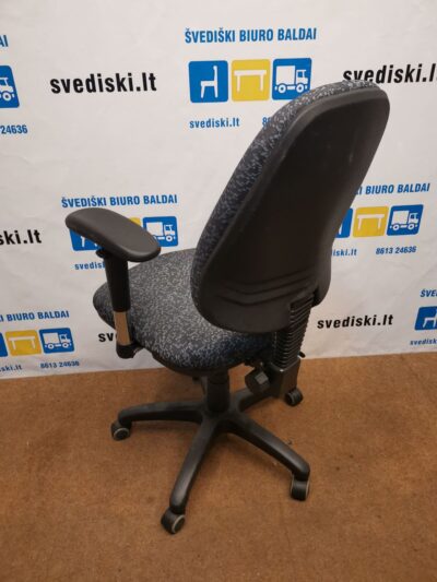 Marga Biuro Kėdė Su Reguliuojamais Porankiais Ir Maža Žvaigžde, Švedija