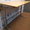 AHREND 500 Elektra Reguliuojamas Stalas Su Beržo Stalviršiu Ir Akustine Sienele, Švedija