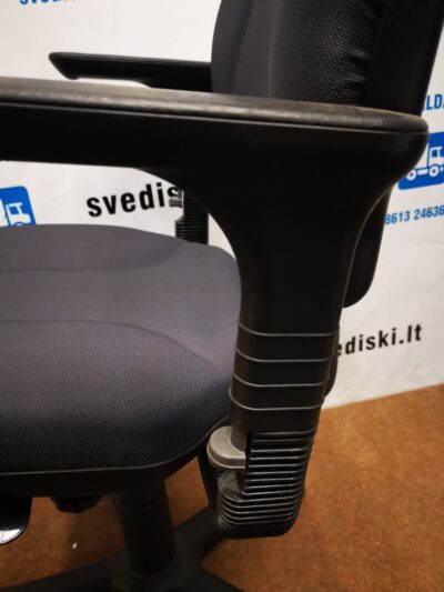 RH Logic 4 Pilka Biuro Kėdė Su Aukšta Nugaros Atrama Ir Galvos Atrama, Švedija