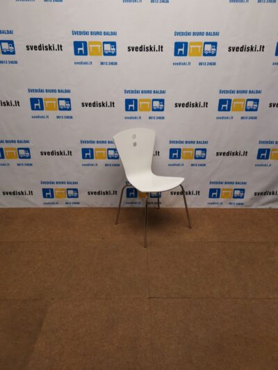 Balta Lankytojo kėdė, Švedija