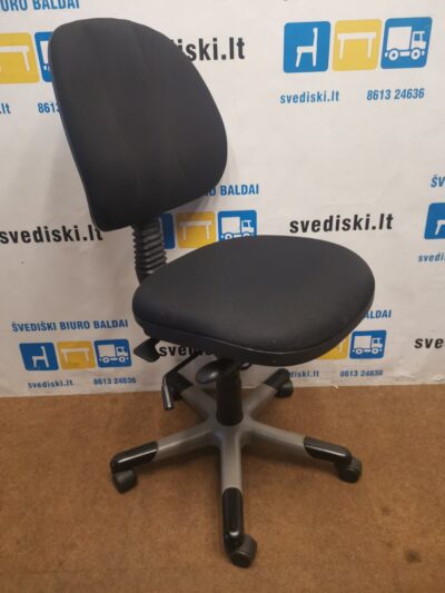 RH Logic 3 Juoda Biuro Kėdė Be Porankių, Švedija