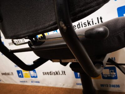 BE-GE 814 Pilka Biuro Kėdė Su Galvos Atrama, Švedija