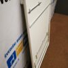 Pakabinama Balta Bloknotu Lenta Su Pažeidimu, Švedija