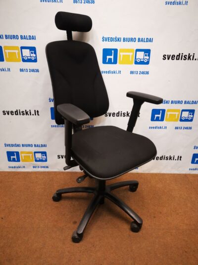 Hoganas +561 Juoda Biuro Kėdė Su Porankiais, Švedija