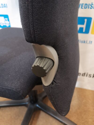 Comforto 77 Juoda Biuro Kėdė Su 3D Porankiais, Švedija