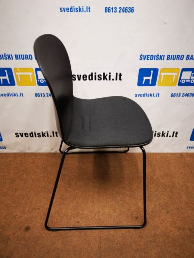 RBM Noor Juoda Kėdė Su Pilku Audiniu, Švedija