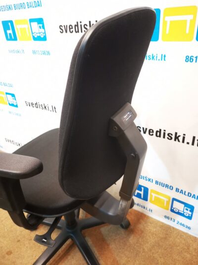 Hoganas Plus 361 Juoda Biuro Kėdė Su Reguliuojamo Aukščio Porankiais, Švedija