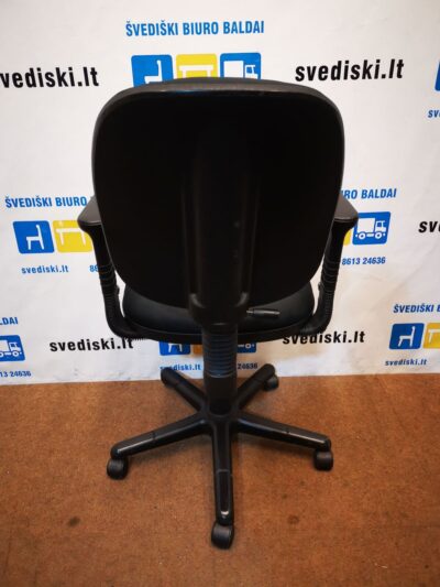 RH Logic 3 Juoda Biuro Kėdė Su Reguliuojamo Aukščio Porankiais, Švedija