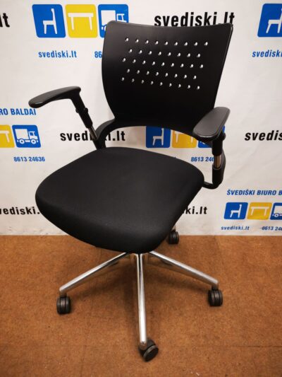 Ergonomiška Biuro Kėdė Su 2D Porankiais, Švedija