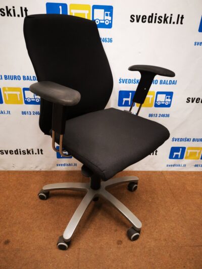 TCC Grammer Juoda Biuro Kėdė, Švedija