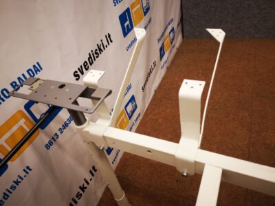 Ergonomiškas Reguliuojamo Aukščio Stalo Mechanizmas, Švedija