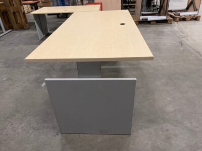 Mechaniškai Reguliuojamas Pilkas Mechanizmas Su Medžio 160x90cm Stalviršiu, Švedija