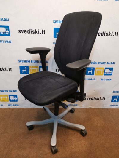 Kinnarps 9000 Ergonomiška Juoda Biuro Kėdė Su 5D Porankiais, Švedija