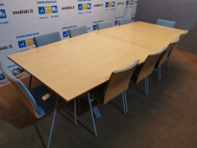 Buko Konferencinis Stalas Ir Klaessons 10 Melsvų Kėdžių, Švedija