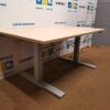 Stok-Sėsk Pilkas Elektra Reguliuojamas Stalas Su klevo Pasirenkamu Stalviršiu, Švedija