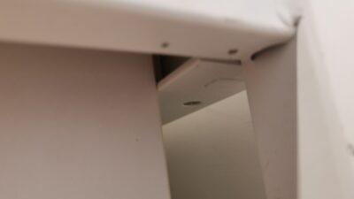 Darbastalis Su Uždaroma Spintele 90cm Ilgio, Švedija