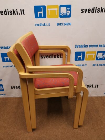 Garsnas Buko Kėdė Su Raudonu| Margu Audiniu, Švedija