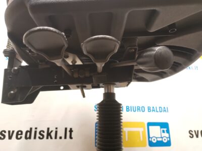Biuro Kėdė Rausva Su Reguliuojamo Aukščio Pakoju, Švedija