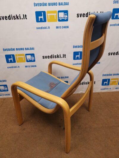 Swedese Melano Buko Poilsio Krėslas, Švedija