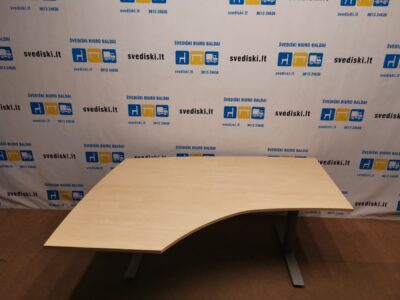 Klevo Kampinis Dešininis Ir Kairinis Stalviršis, Švedija
