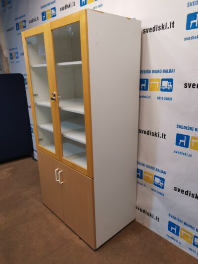 Buko Spinta Su Stiklinėmis Durimis Ir Uždara Dalimi 100cm pločio, 60cm gylio, Švedija
